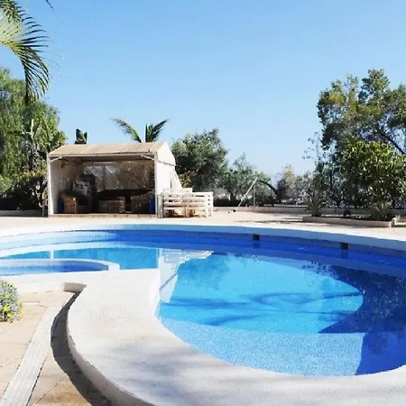 Agradable Viila Con Piscina Адехе