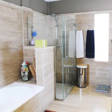 Agradable Viila Con Piscina * Адехе